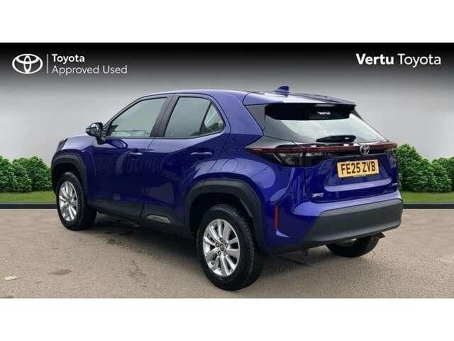 Used Toyota Yaris Cross 113 HP (83 kW) 2025 Blue SUV