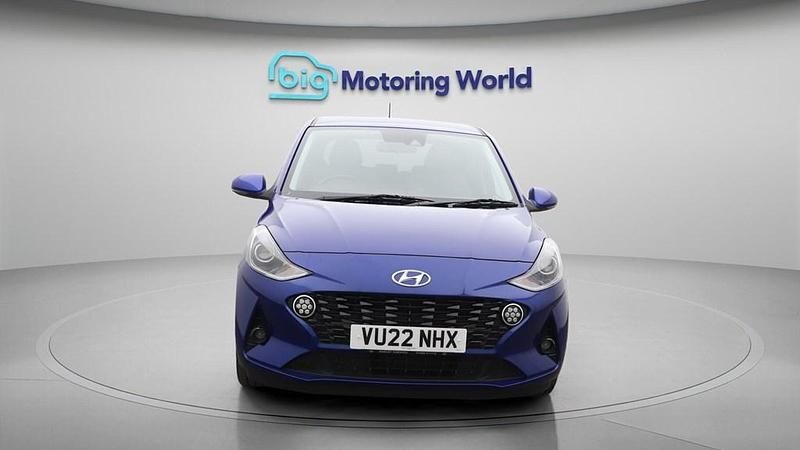 Used Hyundai i10 Premium 67 HP (49 kW) 2022 Blue Hatchback