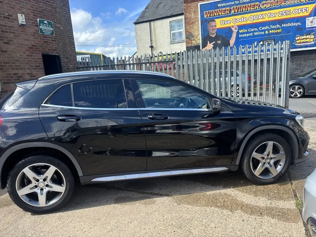Used Mercedes GLA200 AMG line 136 HP (100 kW) 2015 Black SUV