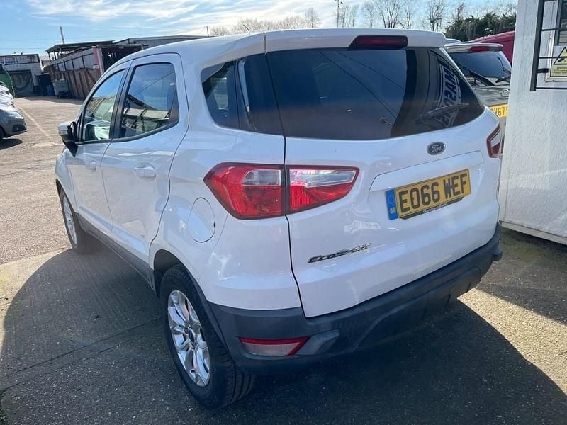 Usado Ford Ecosport Zetec 95 HP (69 kW) 2016 Branco SUV