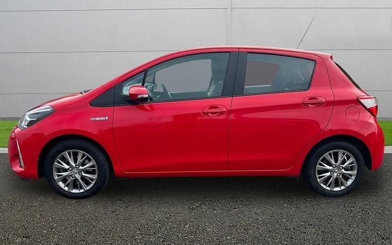 Used Toyota Yaris Hybrid 101 HP (74 kW) 2020 Hatchback