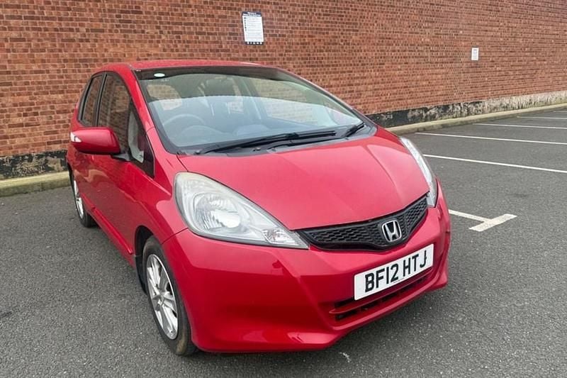 Used Honda Jazz ES 2012 Red Hatchback