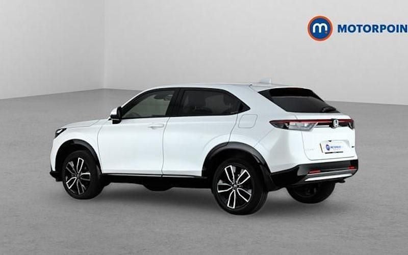 Used Honda HR-V Advance 131 HP (96 kW) 2023 White SUV