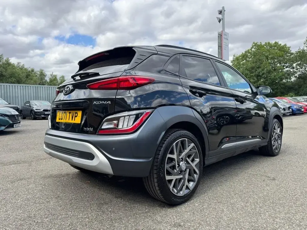 Used Hyundai Kona Premium 141 HP (103 kW) 2022 Black SUV