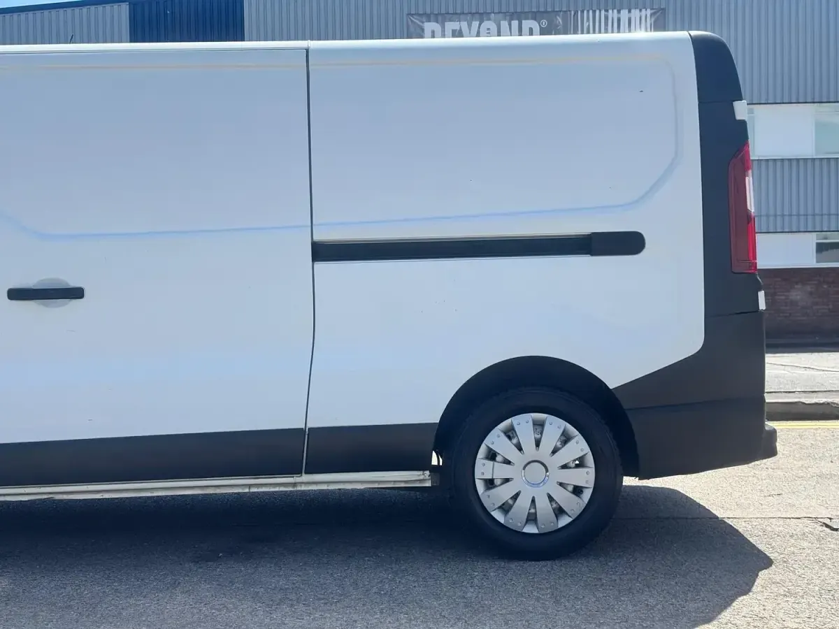 Used Vauxhall Vivaro 2015 White