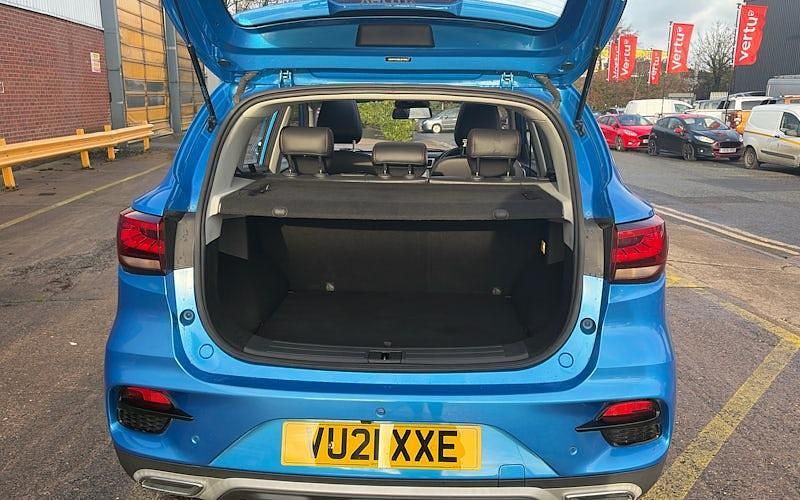 Used MG ZS Exclusive 111 HP (81 kW) 2024 Hatchback