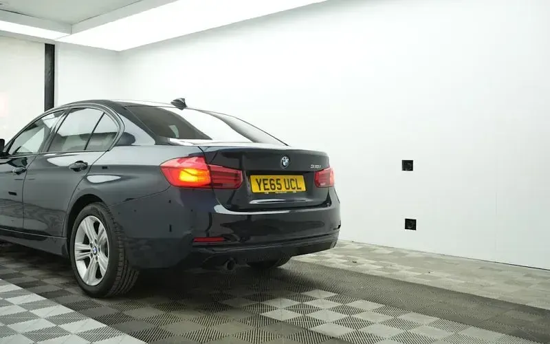 Used BMW 318 Sport Line 136 HP (100 kW) 2018 Sedan