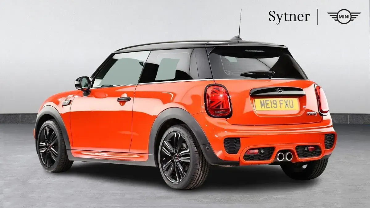 Used Mini Cooper S Hatch 189 HP (139 kW) 2019 Orange Hatchback