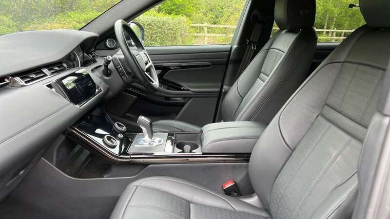 Used Land Rover Range Rover evoque HSE Dynamic 204 HP (150 kW) 2022 Premium metallic  silicon silver  SUV
