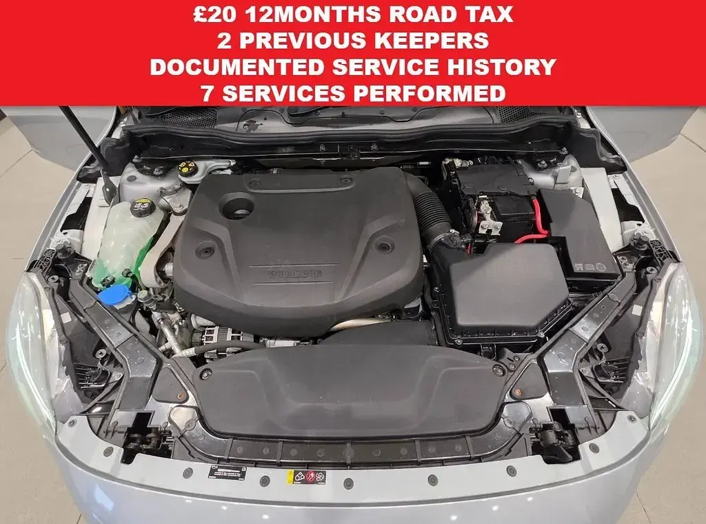 Used Volvo V40 R-Design Pro 150 HP (110 kW) 2016 Silver Hatchback