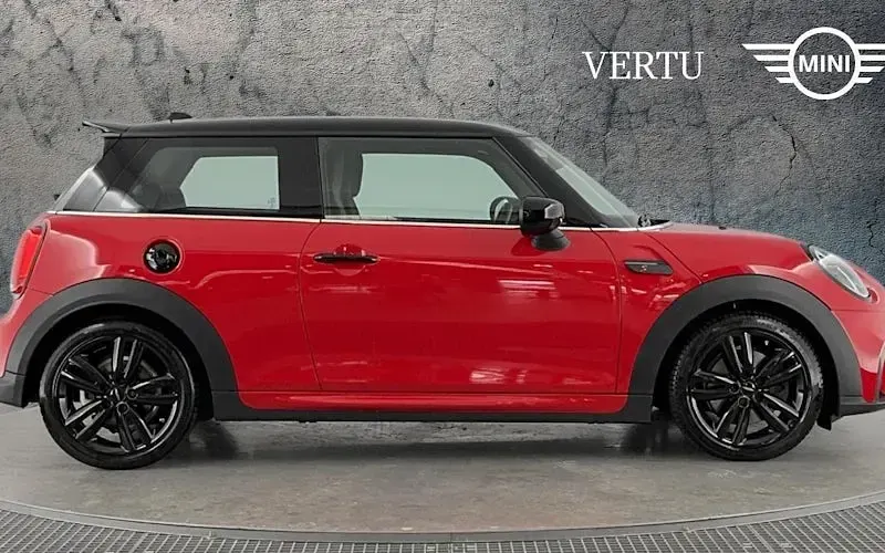 Used Mini Cooper S Sport 178 HP (130 kW) 2022 Red Hatchback