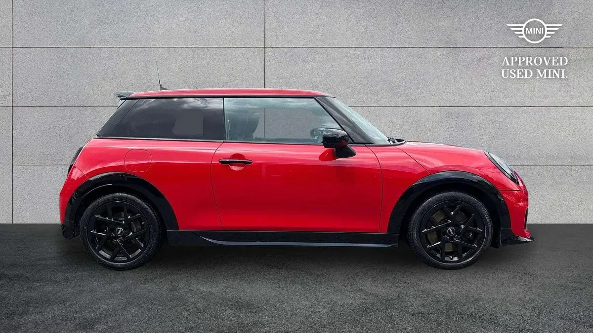 Used Mini Cooper S Hatch 201 HP (147 kW) 2025 Red Hatchback
