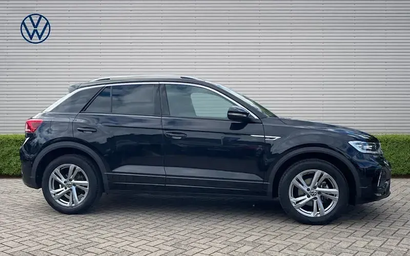 Used VW T-Roc R-line 150 HP (110 kW) 2025 Black SUV