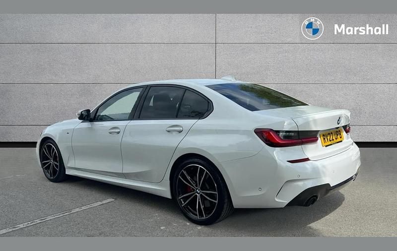 Usado BMW 320e M Sport 187 CV (137 kW) 2022 Blanco Berlina
