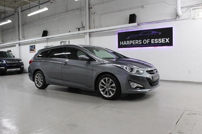 Used Hyundai i40 Style 136 HP (100 kW) 2014 Silver Estate