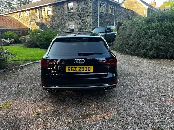 Used Audi A4 S-Line 354 HP (260 kW) 2018 Black Estate