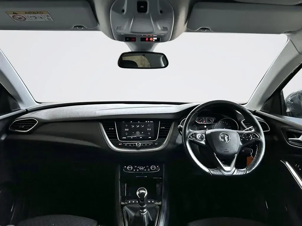 Used Vauxhall Grandland X SRi 130 HP (95 kW) 2020 Grey SUV