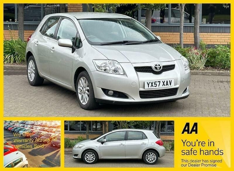 Silver Used 2007 Toyota Auris Hatchback | £2,800 (Fair price) - Image 1/4