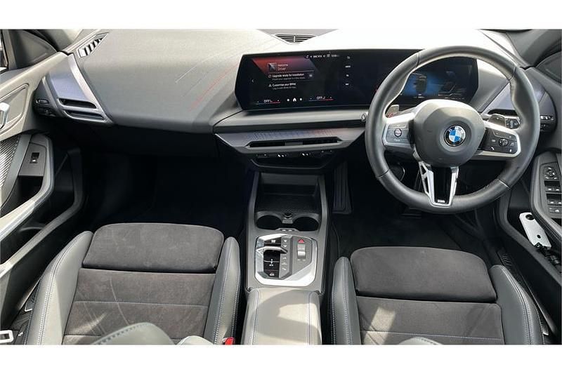 Used BMW 120 M Sport 156 HP (114 kW) 2025 Black sapphire metallic paint Hatchback