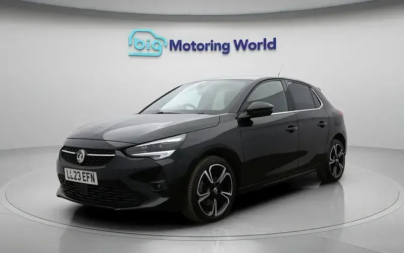 Second-hand Vauxhall Corsa Ultimate 131 CP (96 kW) 2023 Negru Hatchback