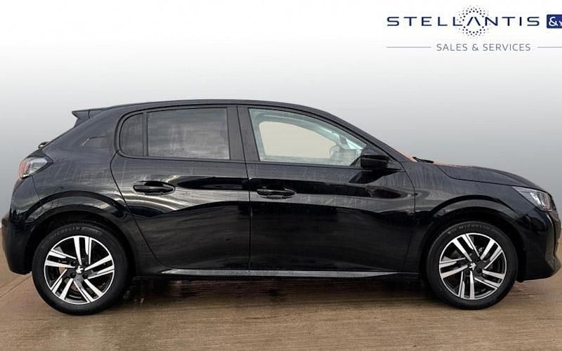 Used Peugeot 208 Active+ 75 HP (55 kW) 2023 Black Hatchback