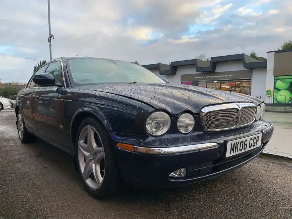 Used Jaguar XJ Sovereign 206 HP (151 kW) 2006 Blue Sedan