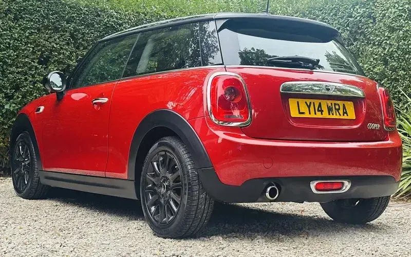 Used Mini Cooper Hatch 136 HP (100 kW) 2014 Red Hatchback
