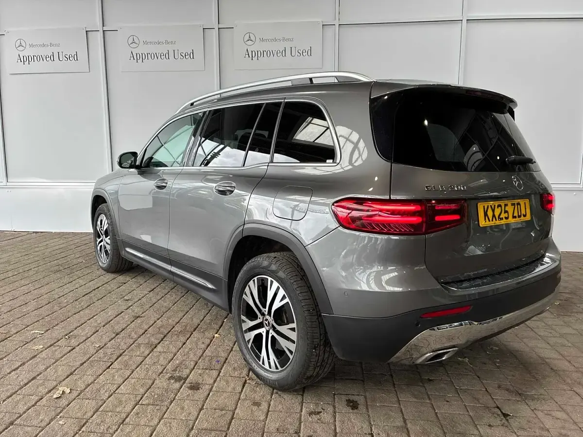 Used Mercedes GLB200 Executive 163 HP (119 kW) 2025 Grey SUV