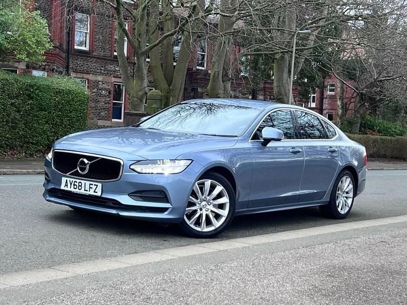 Used Volvo S90 Momentum 190 HP (139 kW) 2018 Blue Sedan