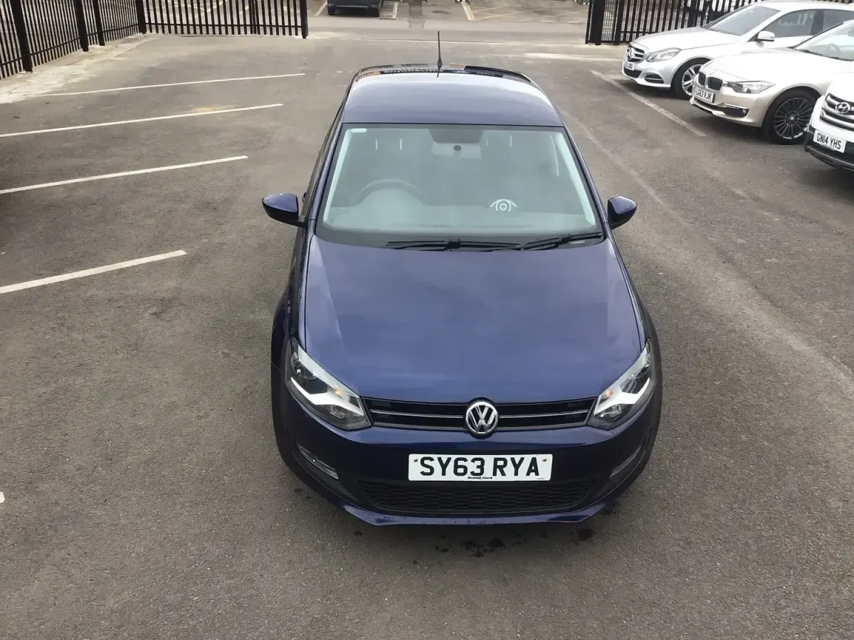 Begagnad VW Polo Edition 2014 Blå Halvkombi