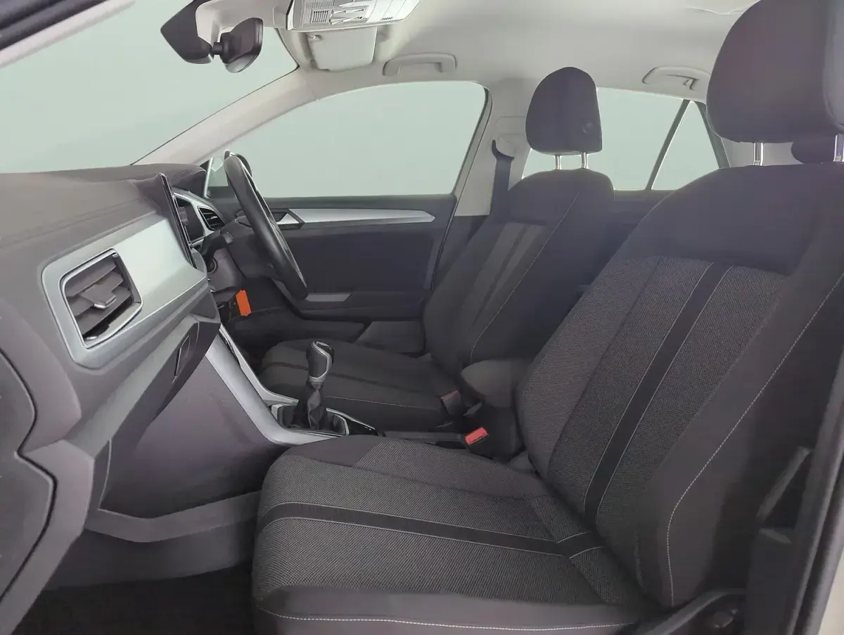 Used VW T-Roc Life 150 HP (110 kW) 2023 Grey SUV