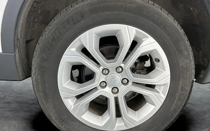 Used Land Rover Discovery Sport S 150 HP (110 kW) 2020 White SUV