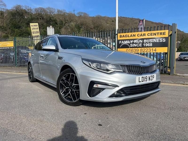 Second-hand Kia Optima 134 CP (98 kW) 2019 Argintiu Break