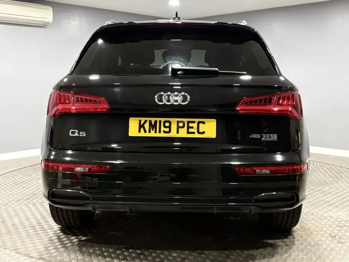 Used Audi Q5 Black Edition 245 HP (180 kW) 2019 Black SUV