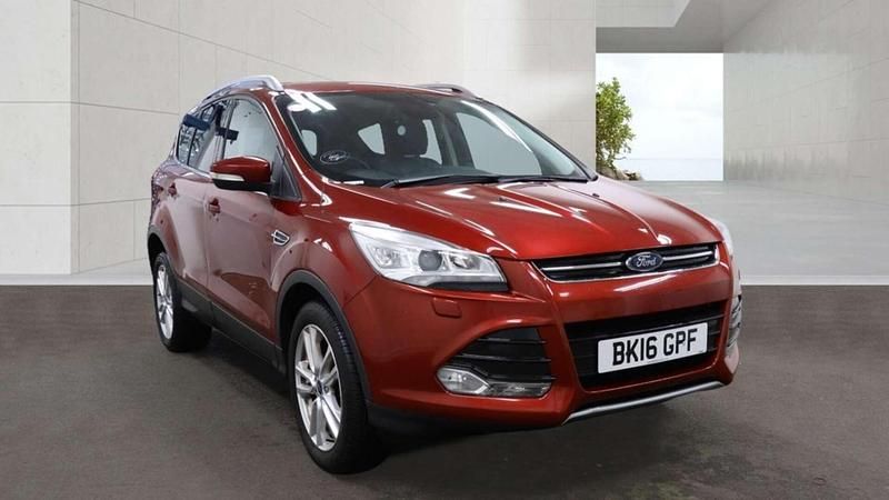 Used Ford Kuga Titanium X 180 HP (132 kW) 2016 Red SUV