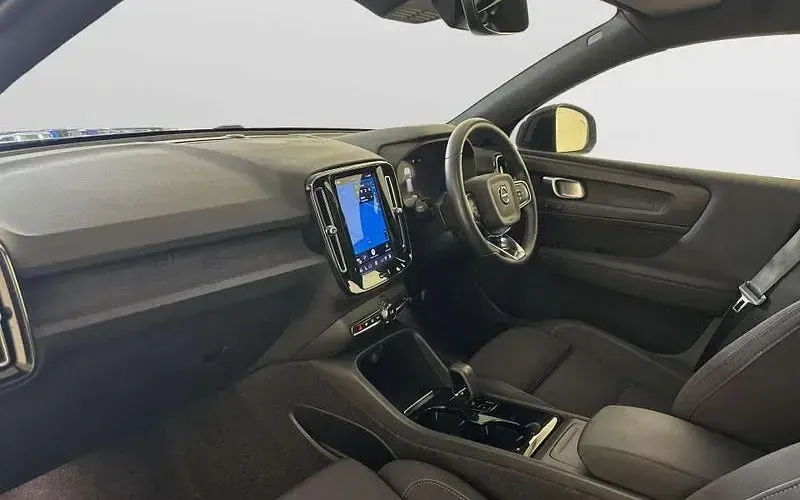 Used Volvo XC40 Plus 169 kW (231 HP) 2023 Black SUV
