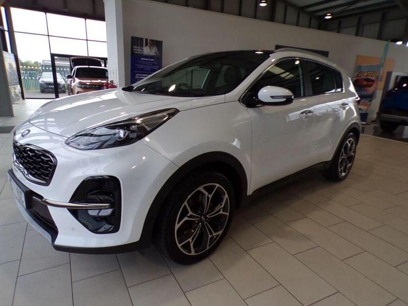White Used 2022 Kia Sportage GT-Line S SUV | £17,999 (Super price) - Image 1/4