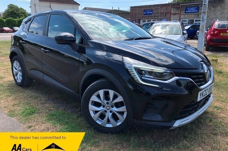 Black Used 2022 Renault Captur Iconic SUV | £13,995 (Fair price) - Image 1/1