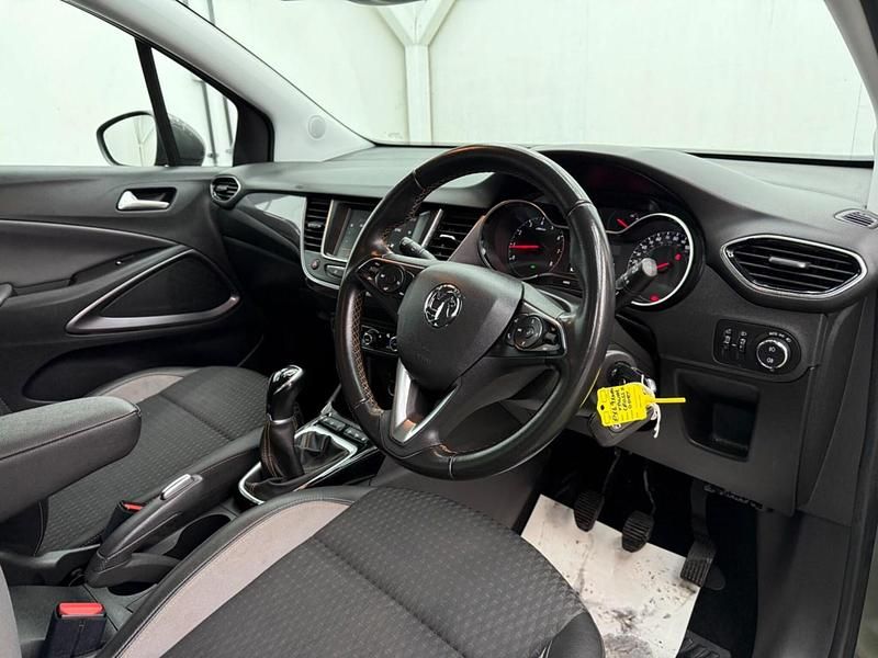 Used Vauxhall Crossland X Elite 83 HP (61 kW) 2019 Grey SUV