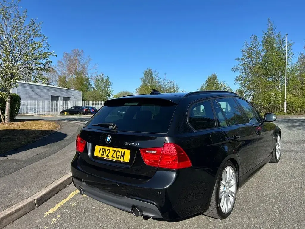 Used BMW 335 M Sport 306 HP (225 kW) 2012 Black Estate