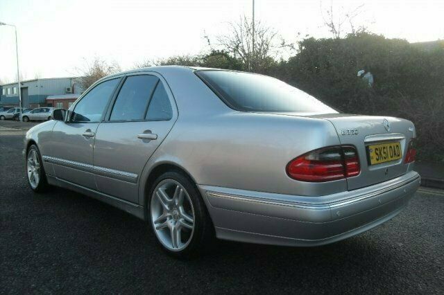 Begagnad Mercedes E200 Classic 2001 Sedan