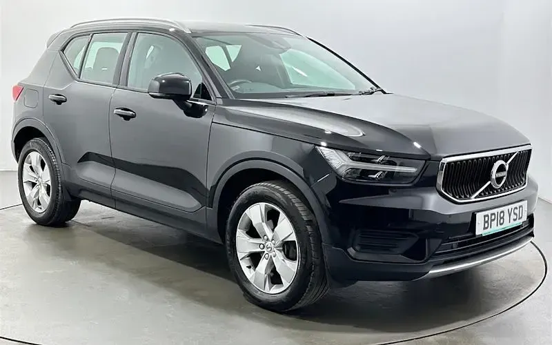 Used Volvo XC40 Momentum 150 HP (110 kW) 2018 SUV