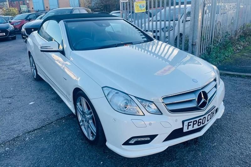 White Used 2010 Mercedes E200 Cabriolet | £5,499 (Good price) - Image 1/1