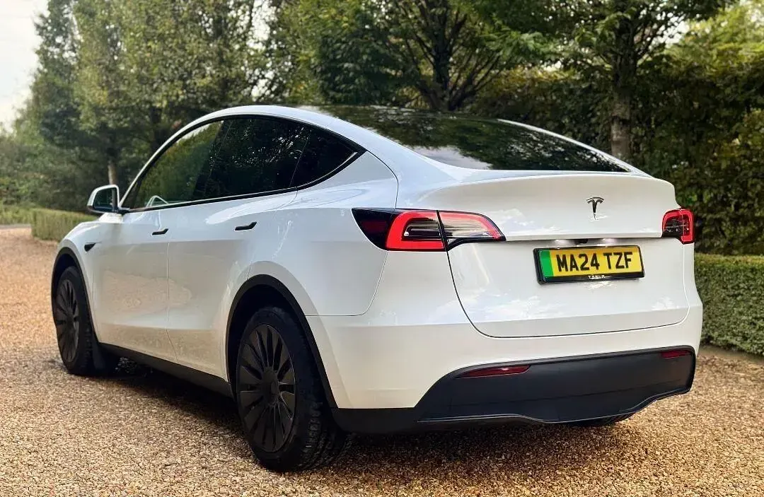 Usado Tesla Model Y RWD 219 kW (299 HP) 2024 Branco SUV