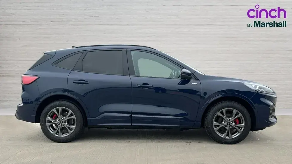 Used Ford Kuga ST-Line 225 HP (165 kW) 2024 Blazer blue (standard paint) SUV