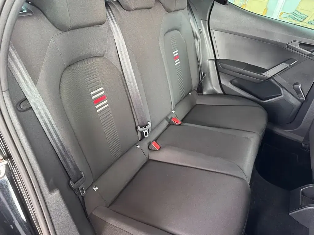 Usado Seat Ibiza FR 80 HP (58 kW) 2020 Preto Citadino