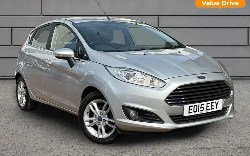 Used Ford Fiesta Zetec 101 HP (74 kW) 2015 Hatchback