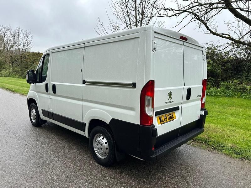 Begagnad Peugeot Boxer 110 HK (80 kW) 2019 Vit Van