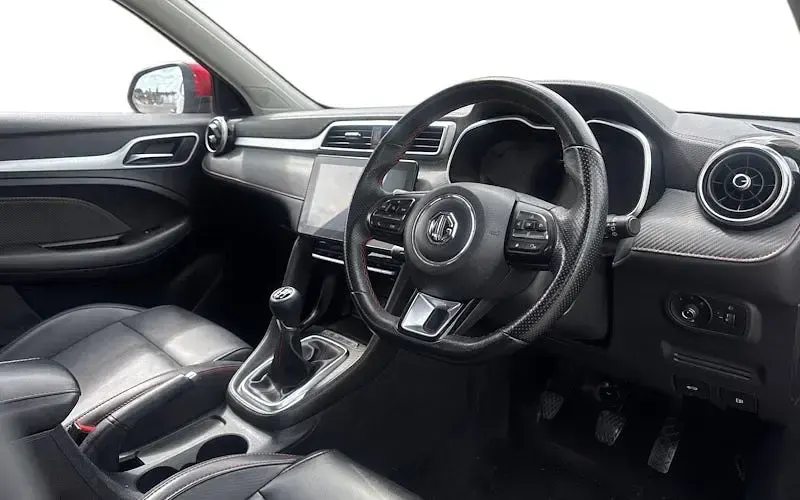 Used MG ZS Exclusive 106 HP (77 kW) 2022 Red SUV