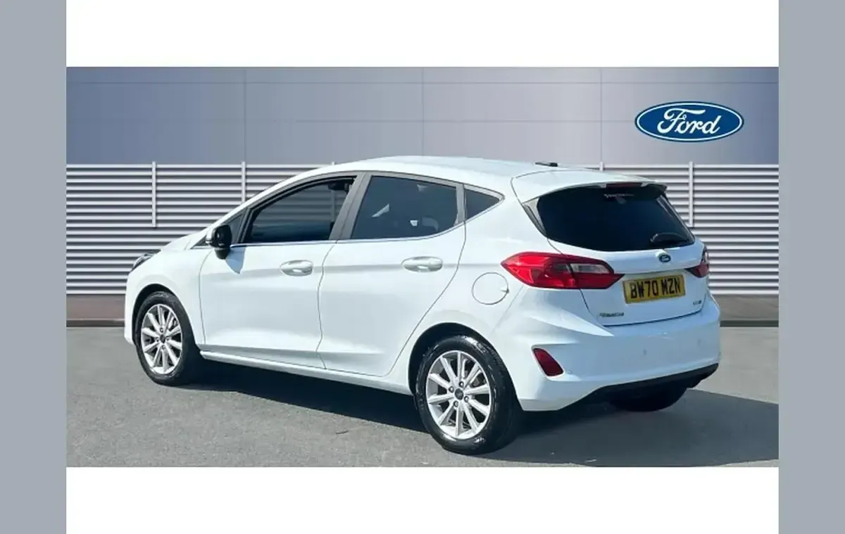 Used Ford Fiesta Titanium 123 HP (90 kW) 2021 White Hatchback